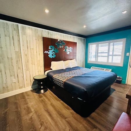 Casa Blanca Inn & Suites 위티어 외부 사진