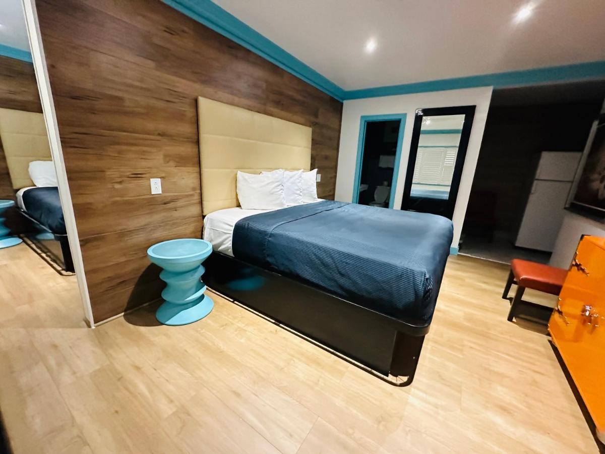 Casa Blanca Inn & Suites 위티어 외부 사진