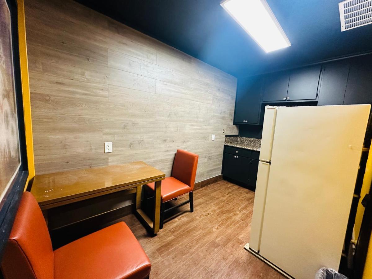 Casa Blanca Inn & Suites 위티어 외부 사진