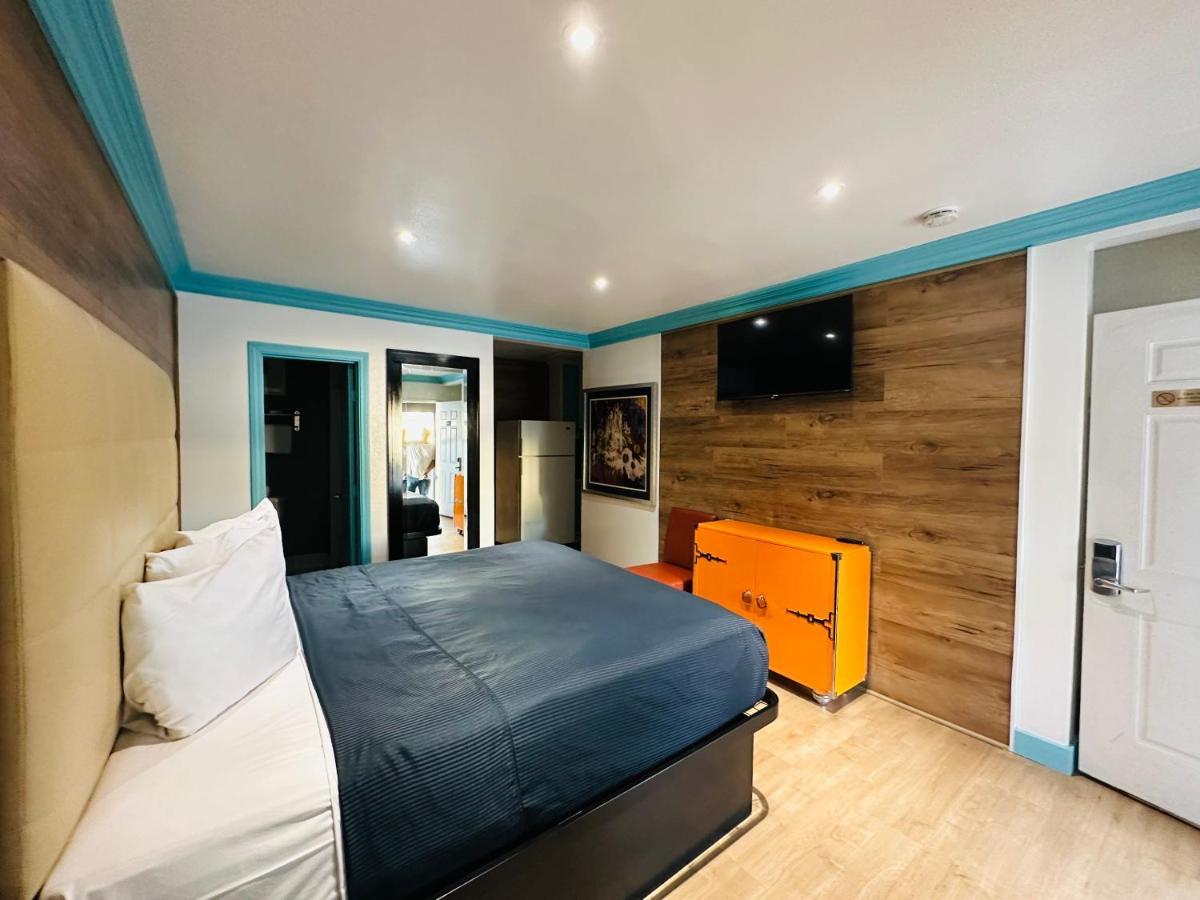 Casa Blanca Inn & Suites 위티어 외부 사진