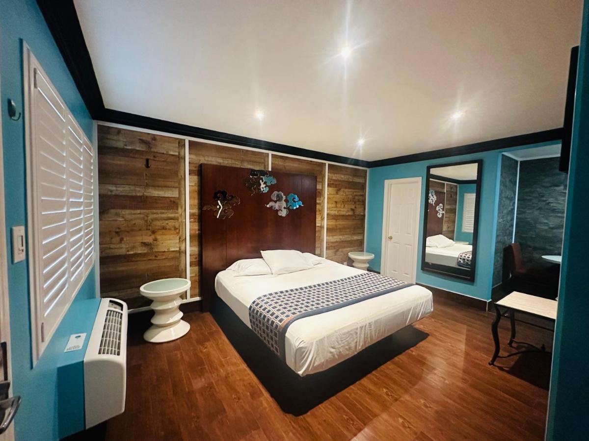 Casa Blanca Inn & Suites 위티어 외부 사진