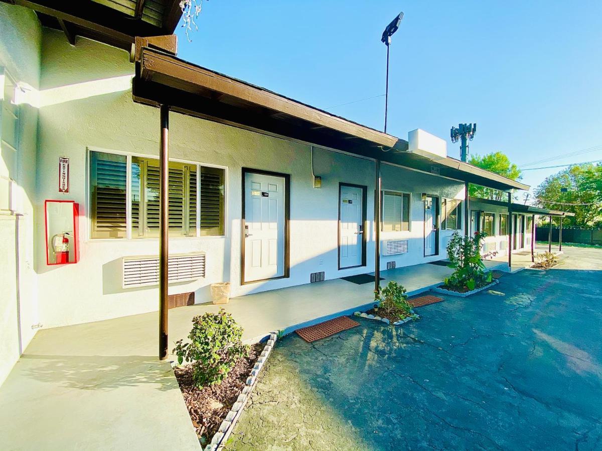 Casa Blanca Inn & Suites 위티어 외부 사진